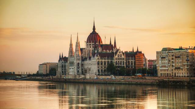 s_budapest-4 Persönlichkeiten – Spracheninstitut Universität Leipzig