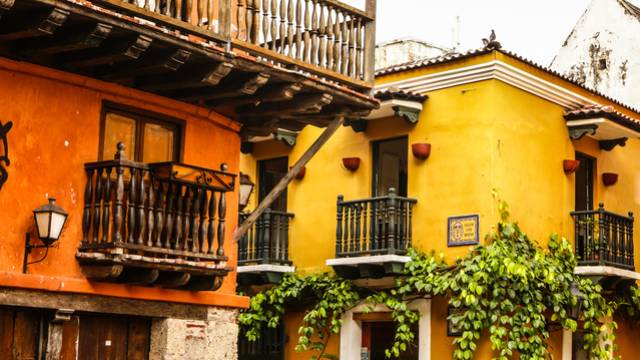 Koloniale Häuser in Cartagena – Farbenfrohe Architektur in Kolumbien