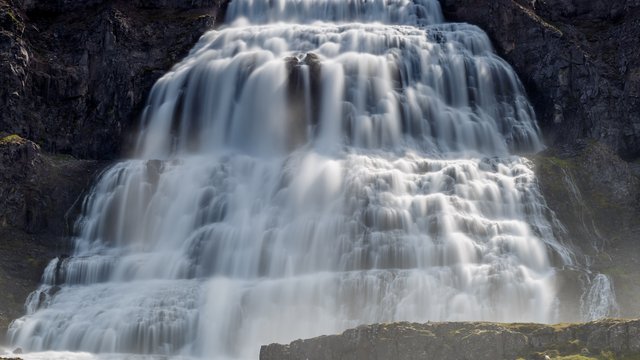 s_fld182_dynjandi-wassertfall Isländisch - Island – Spracheninstitut Universität Leipzig