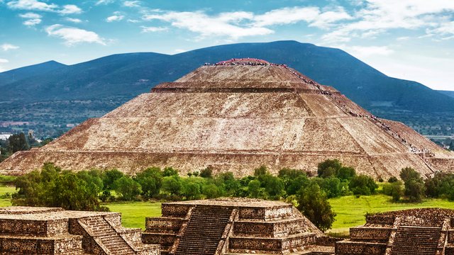 s_fld182_mexico_teotihuacan Spanisch - Im Porträt – Spracheninstitut Universität Leipzig