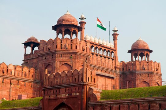 s_fld182_rotes_fort Hindi - Uttar Pradesh – Spracheninstitut Universität Leipzig