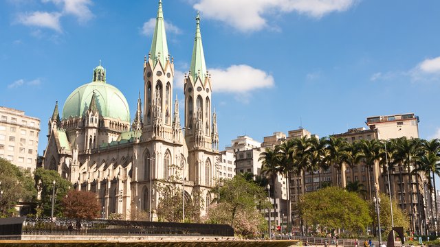 s_fld182_sao-paulo_kathedrale Portugiesisch - Im Porträt – Spracheninstitut Universität Leipzig