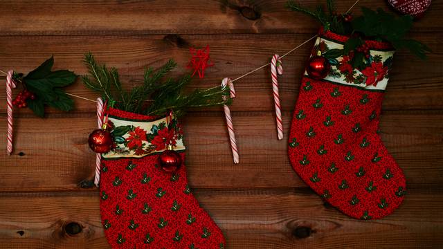 s_fld15_christmas-socks Englisch - Merry Christmas! - Spracheninstitut Universität Leipzig