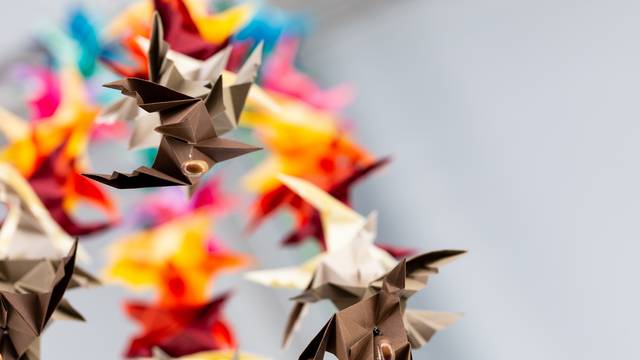 s_fld15_origami Japanisch - メリー ・クリスマス！　 よいお年をお迎えください。 - Spracheninstitut Universität Leipzig