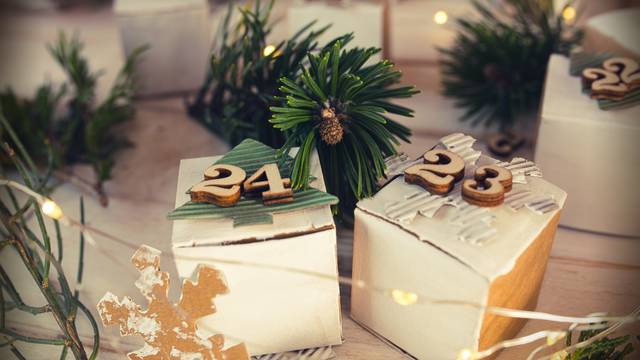 © PantherMedia / Gudrun Krebs s_fld15_weihnachten_3 News & Aktuelles - Adventskalender – Spracheninstitut Universität Leipzig